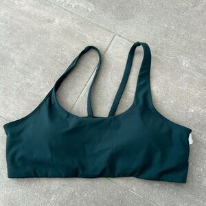 Vuori NWOT L Yosemite Sports Bra🔥NO Offer item🔥